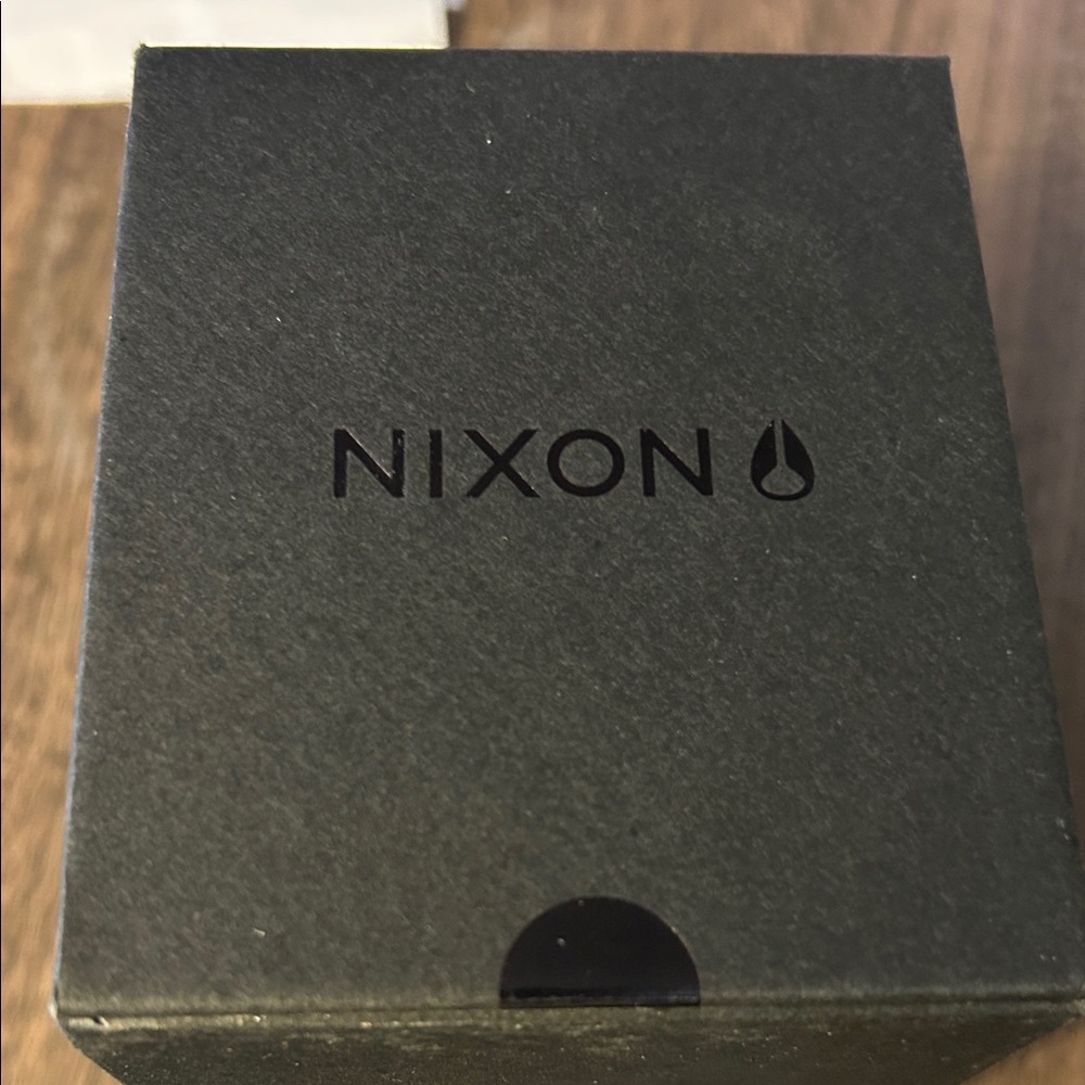 Nixon Gold and Black Men's Watch - Picture 6 of 7